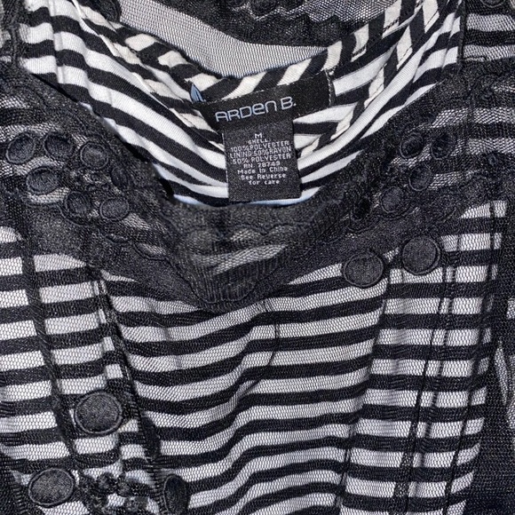 Blouse by Arden B - Picture 5 of 7